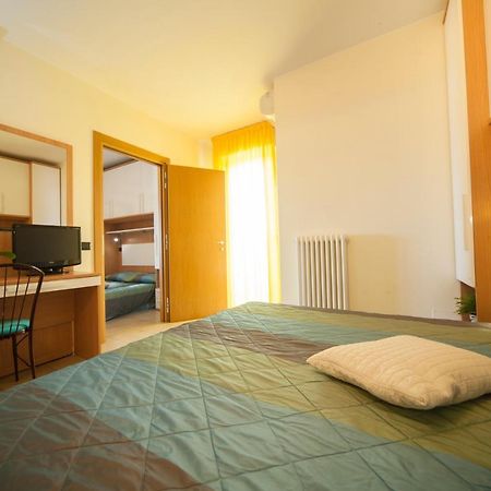 Residence Il Capodoglio Rimini Ngoại thất bức ảnh