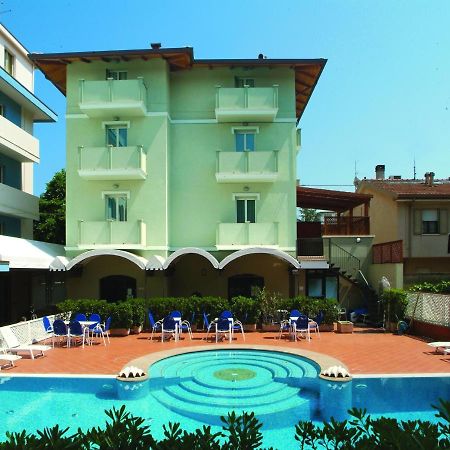 Residence Il Capodoglio Rimini Ngoại thất bức ảnh