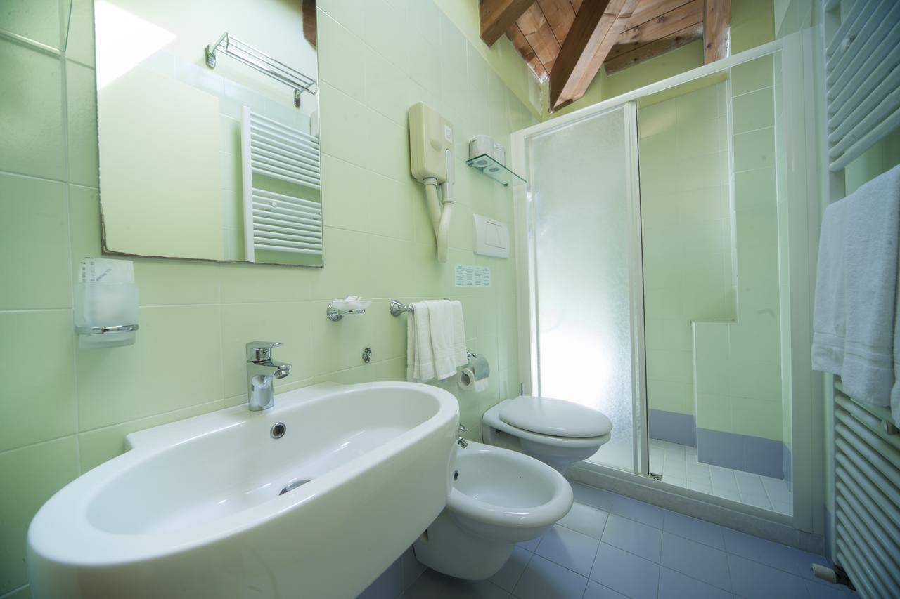 Residence Il Capodoglio Rimini Ngoại thất bức ảnh
